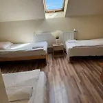 General Motel *
